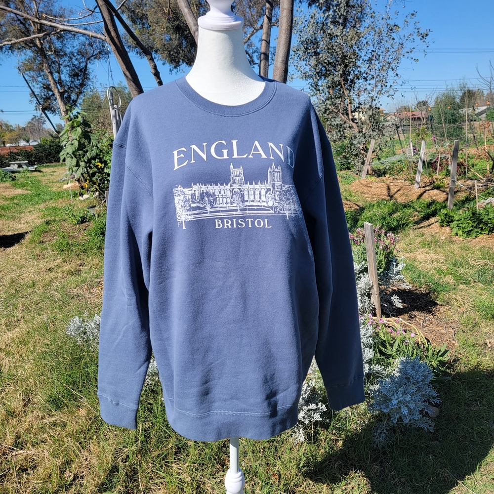 England Bristol Women's Crew Neck Sweater  Comfy Medium